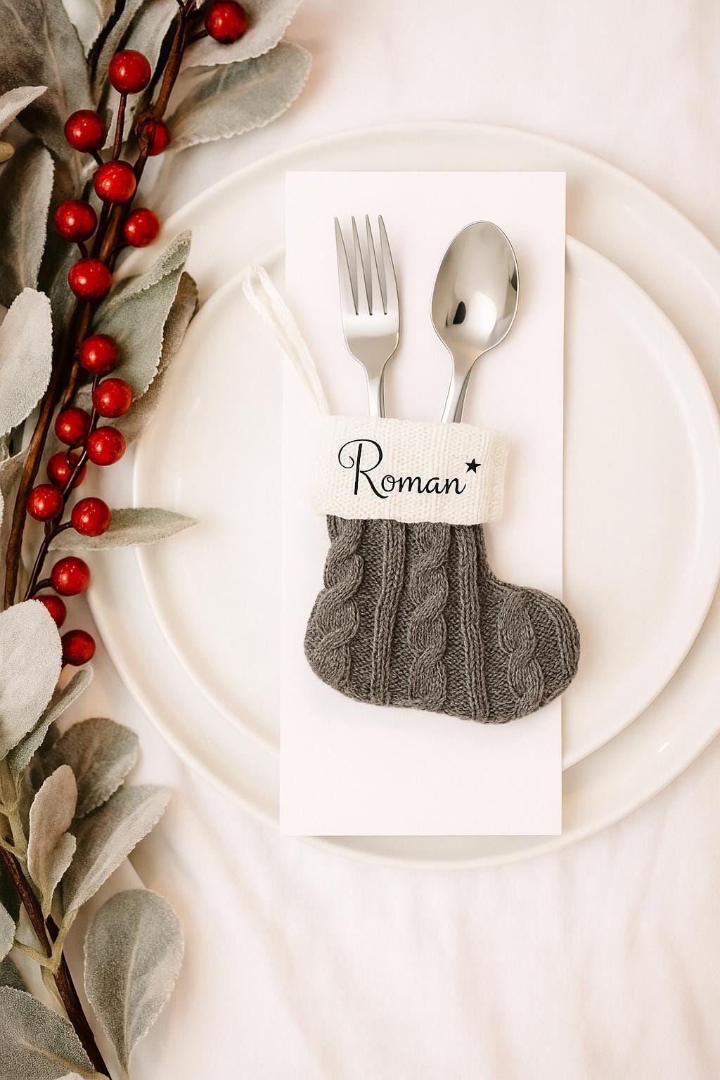 Marque-place de Noël personnalisé argenté et gris : Décoration de table pour les fêtes
