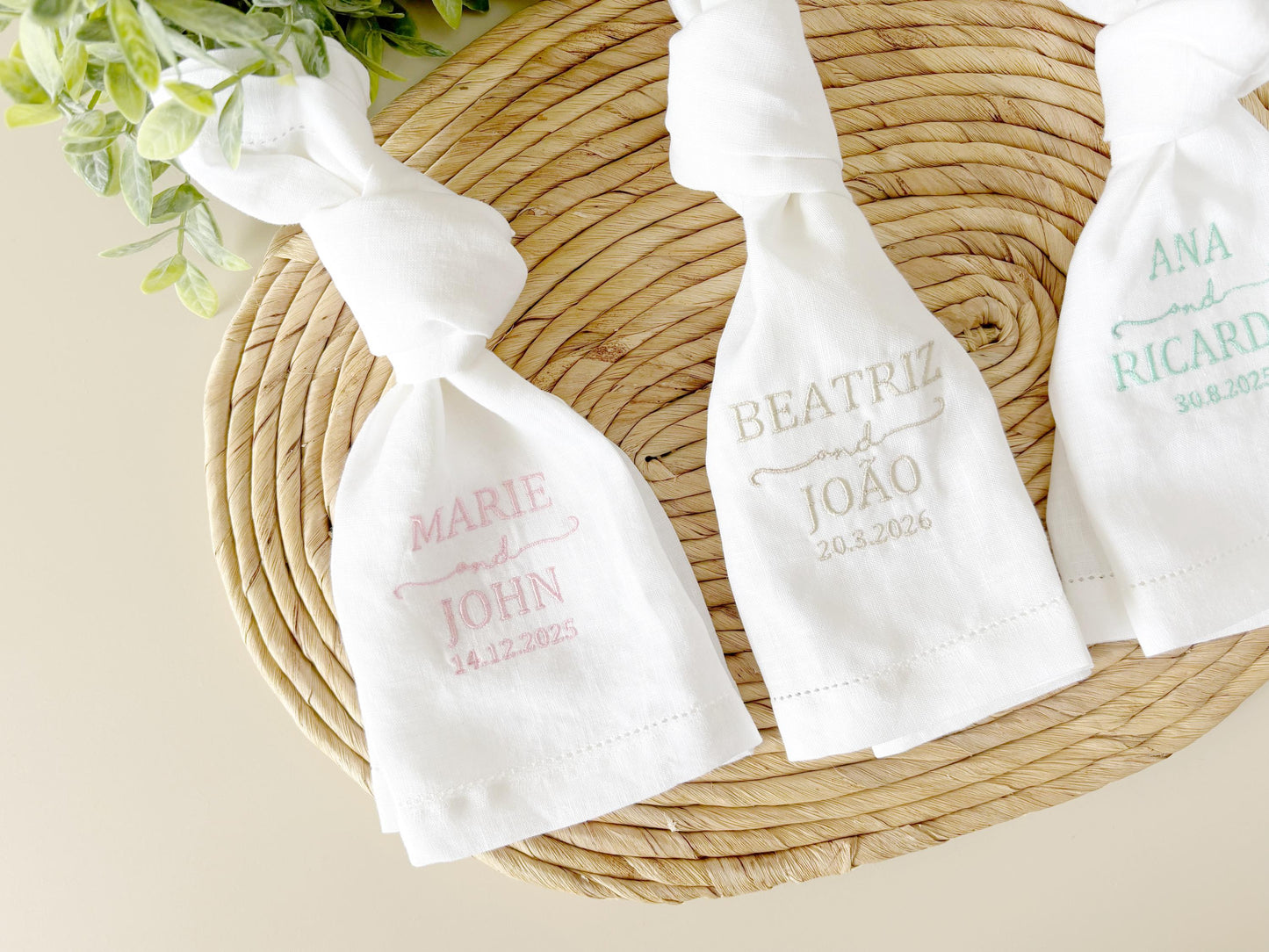 Wedding napkin table place names Personalized linen with embroidered monogram, engagements & elegant table settings