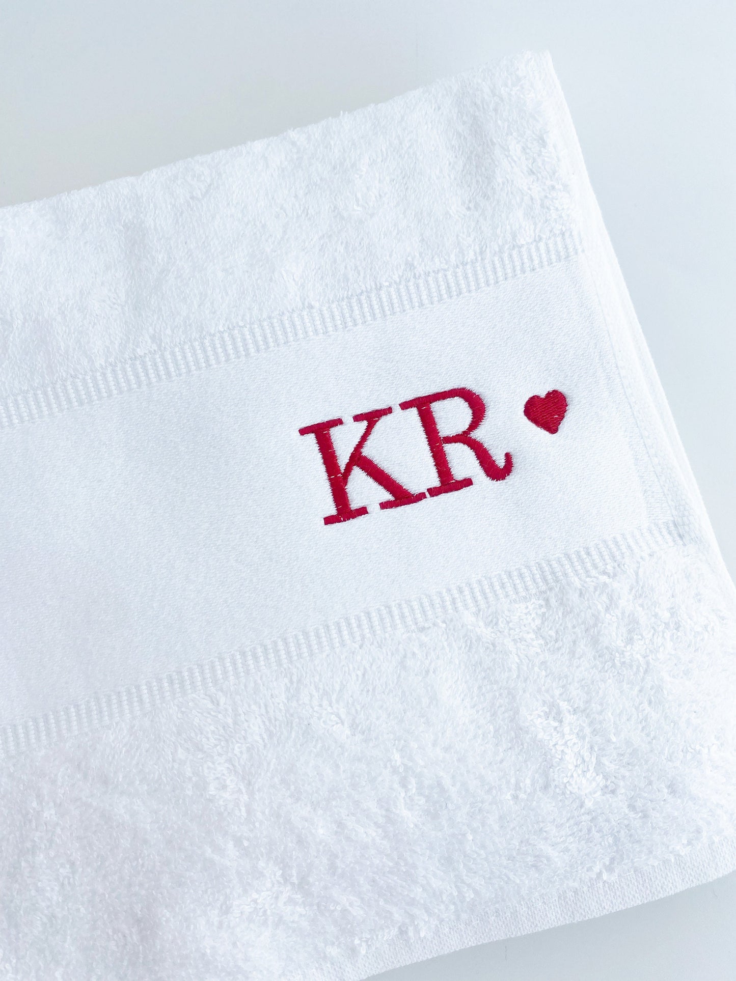 Embroidered Personalized Bath Towel: Custom Monogrammed Towel