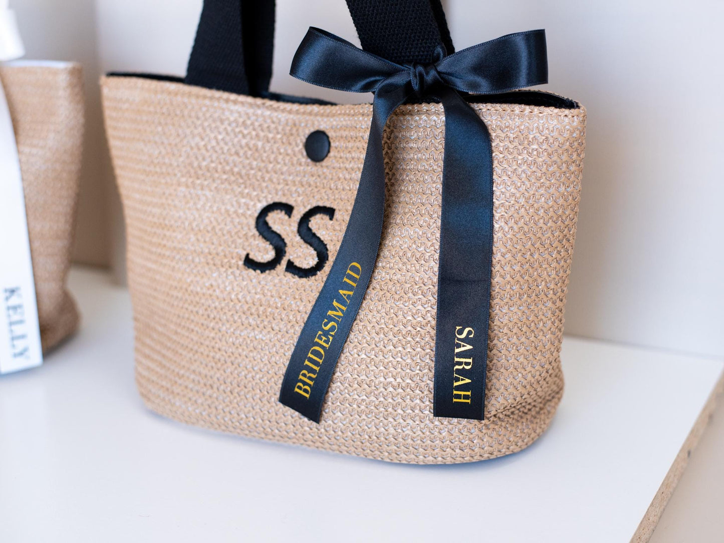 Bridesmaid Gift Tote – Custom Straw Bag with Name & Initials, Satin Bow, Personalized Wedding Party Favor, Mini Beach Purse
