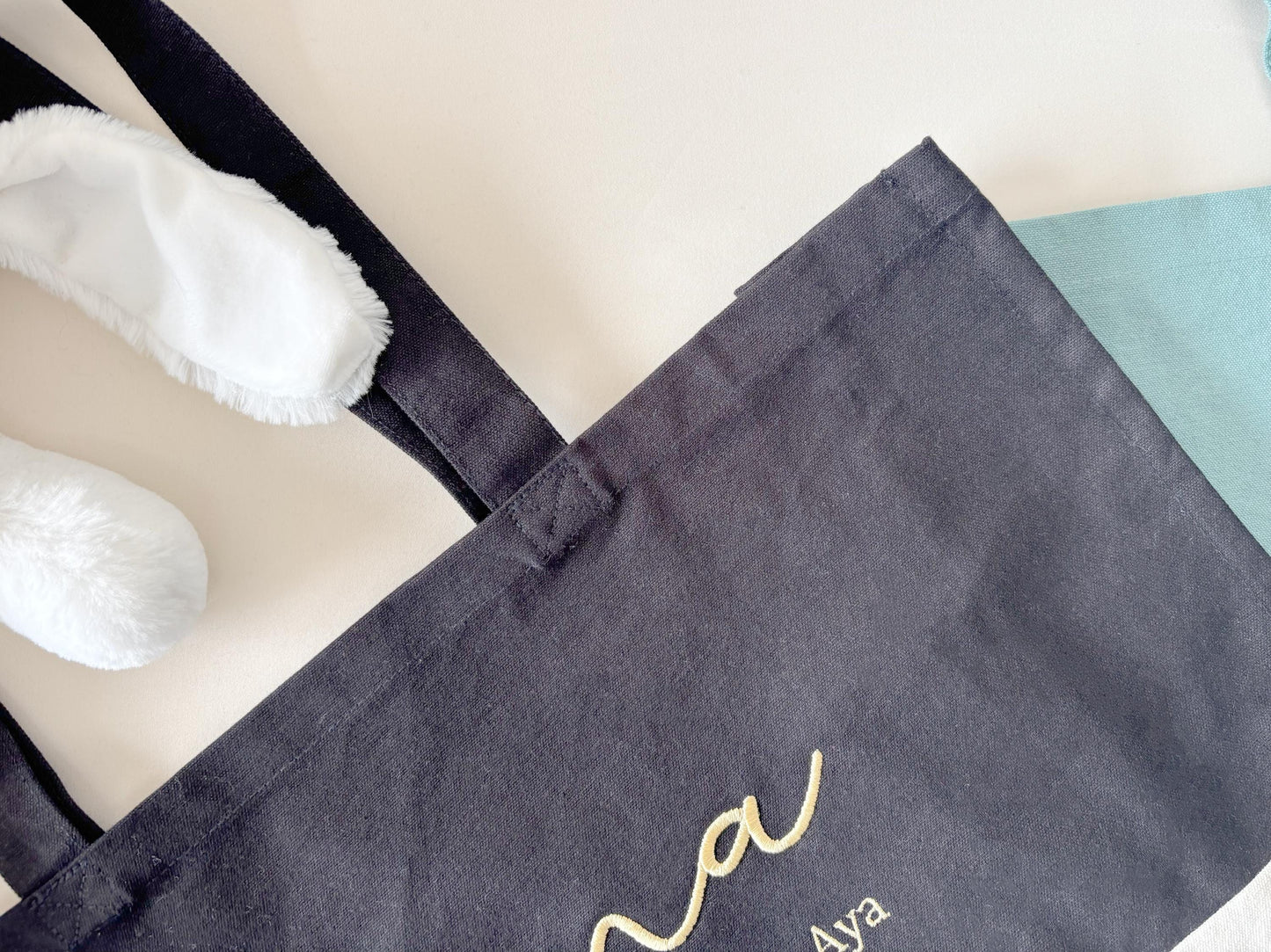 Embroidered Organic Cotton Tote Bag: Personalized Mama & Bow Design