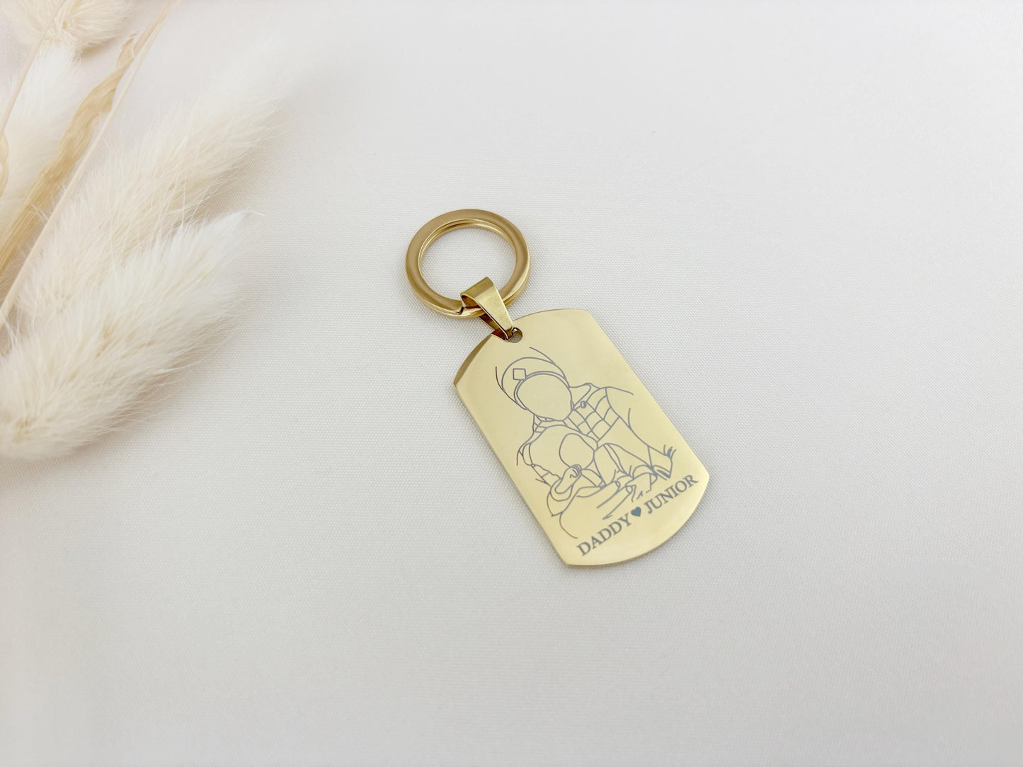 Custom Photo Outline Engraved Keychain – Personalized Daddy Gift