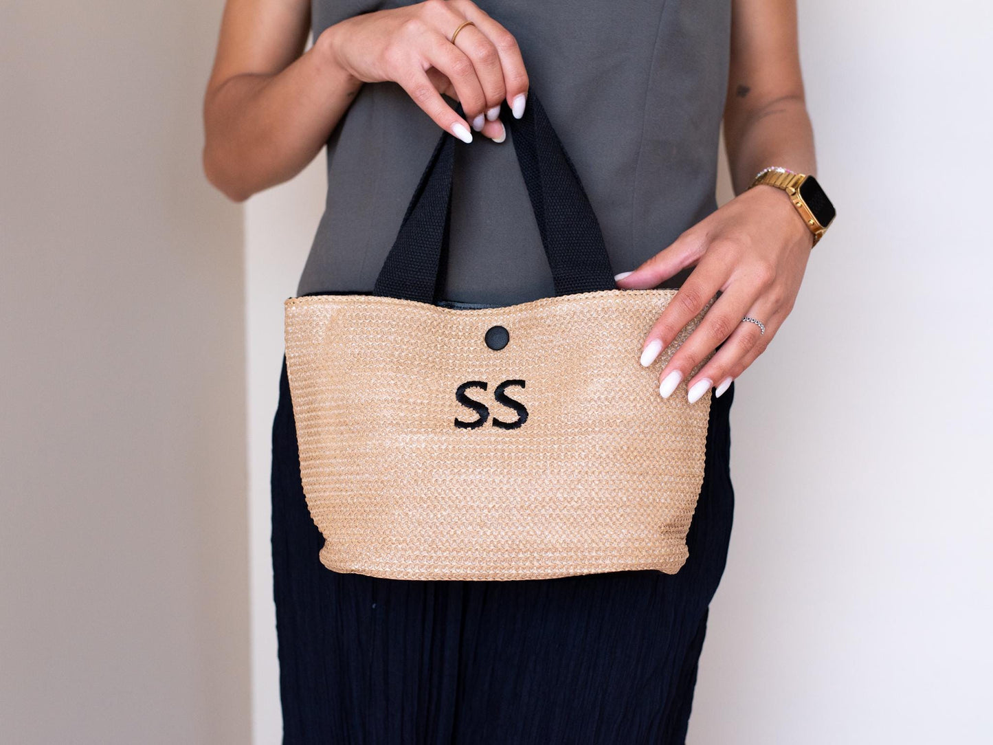 Bridesmaid Gift Tote – Custom Straw Bag with Name & Initials, Satin Bow, Personalized Wedding Party Favor, Mini Beach Purse