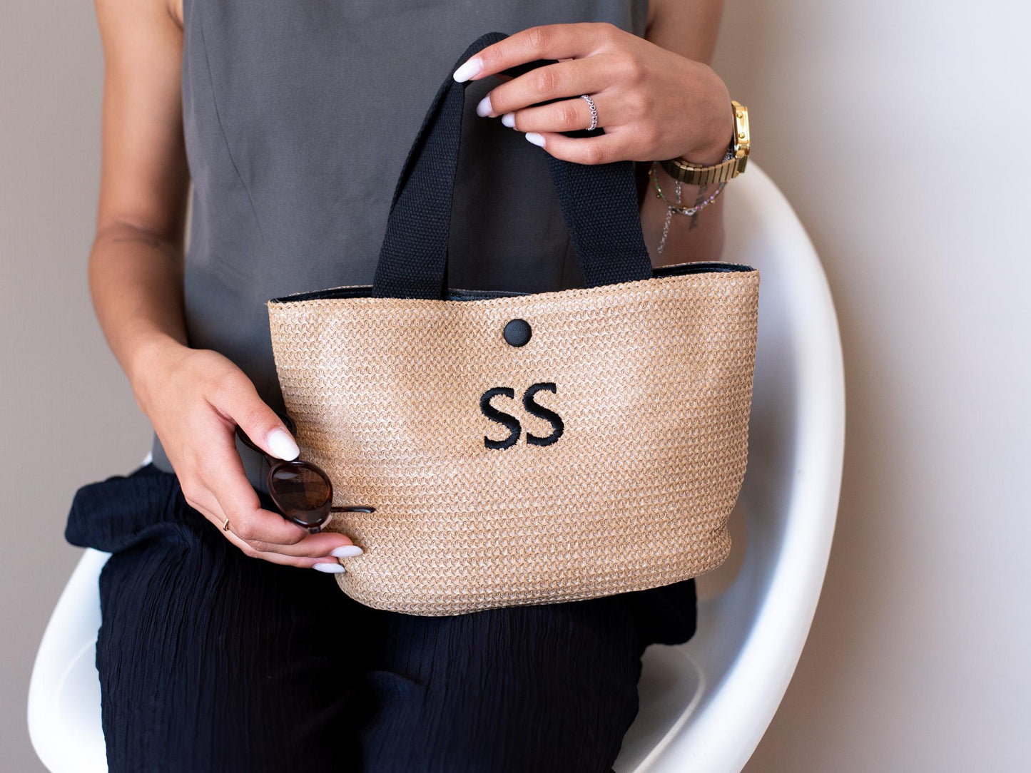 Bridesmaid Gift Tote – Custom Straw Bag with Name & Initials, Satin Bow, Personalized Wedding Party Favor, Mini Beach Purse
