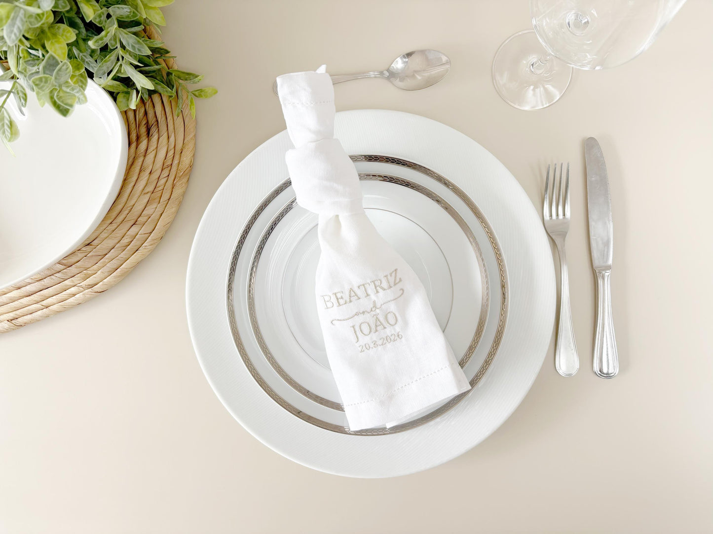 Wedding napkin table place names Personalized linen with embroidered monogram, engagements & elegant table settings