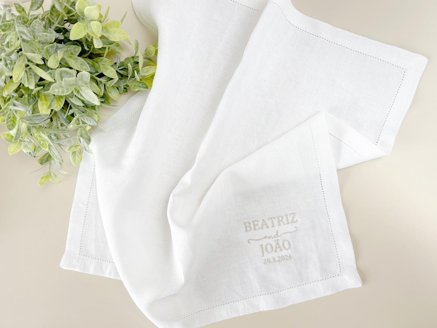 Wedding napkin table place names Personalized linen with embroidered monogram, engagements & elegant table settings