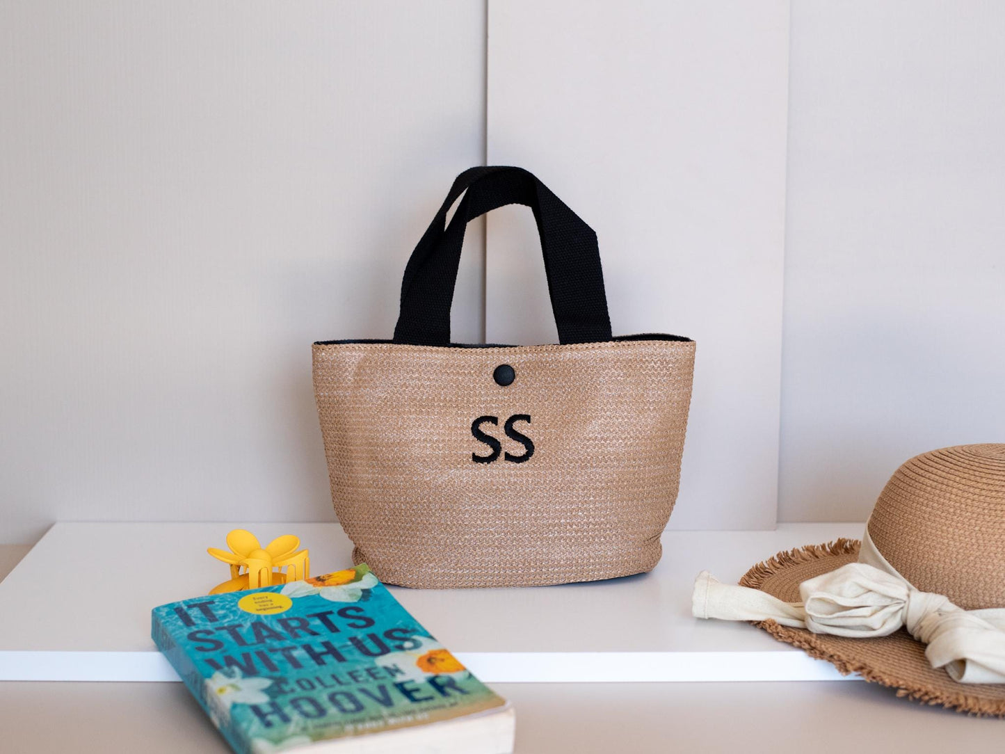 Bridesmaid Gift Tote – Custom Straw Bag with Name & Initials, Satin Bow, Personalized Wedding Party Favor, Mini Beach Purse