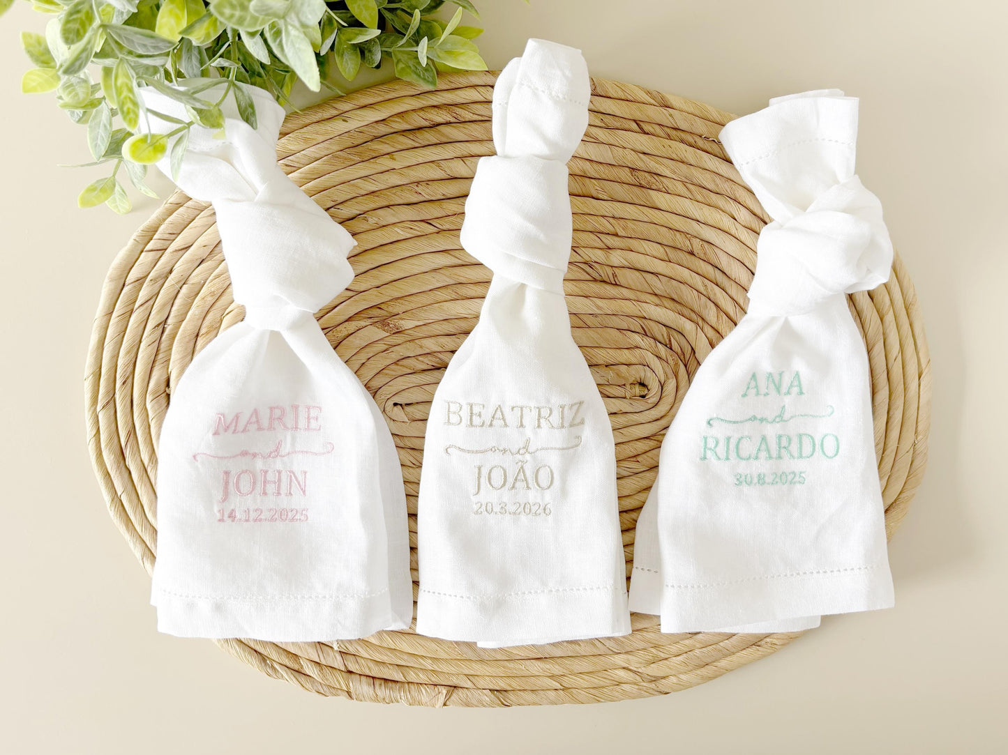 Wedding napkin table place names Personalized linen with embroidered monogram, engagements & elegant table settings