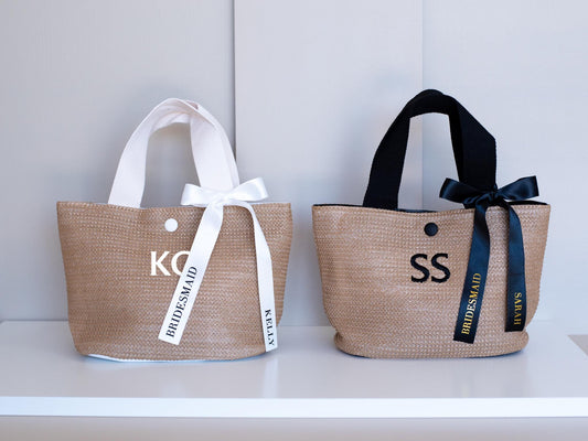 Bridesmaid Gift Tote – Custom Straw Bag with Name & Initials, Satin Bow, Personalized Wedding Party Favor, Mini Beach Purse
